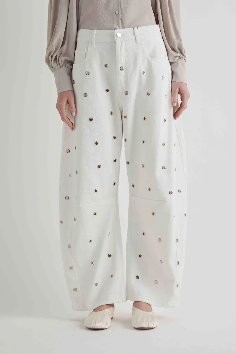 SPODNIE DENIM Z METALICZNYMI APLIKACJAMI MEIMEIJ