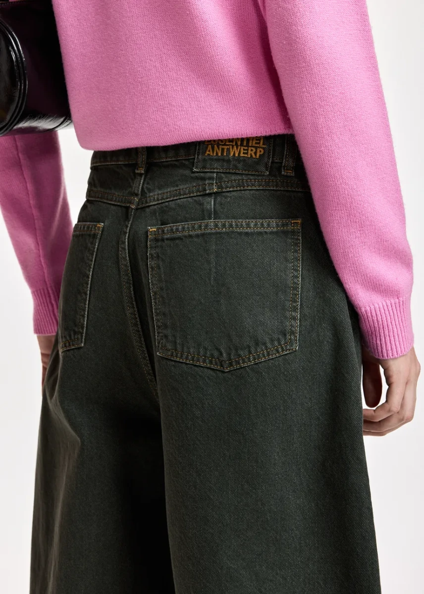 CIEMNOZIELONE JEANSY O KROJU BARREL ESSENTIEL ANTWERP