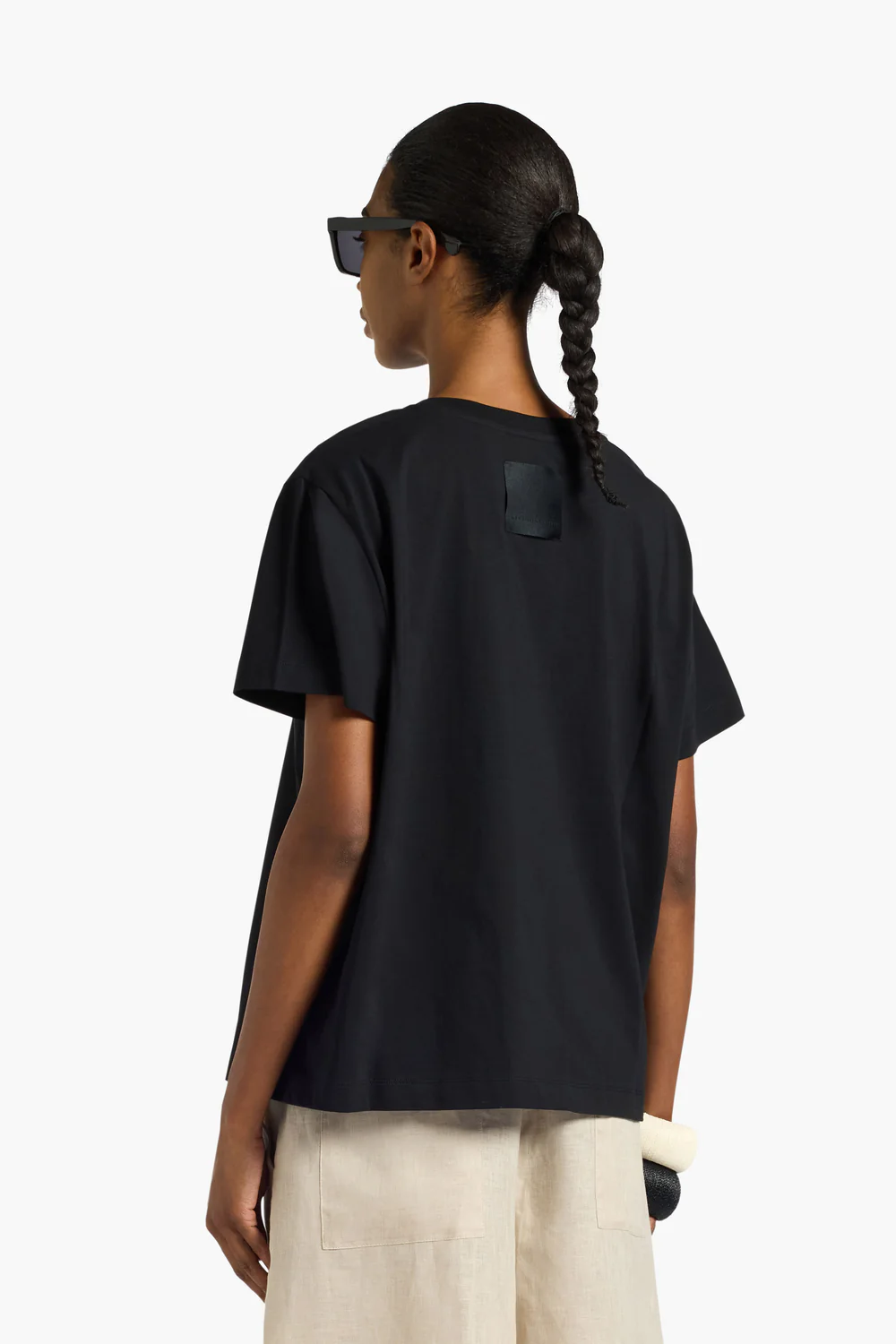 CZARNY BAWEŁNIANY T-SHIRT Z NADRUKIEM MUSZLA LIVIANA CONTI