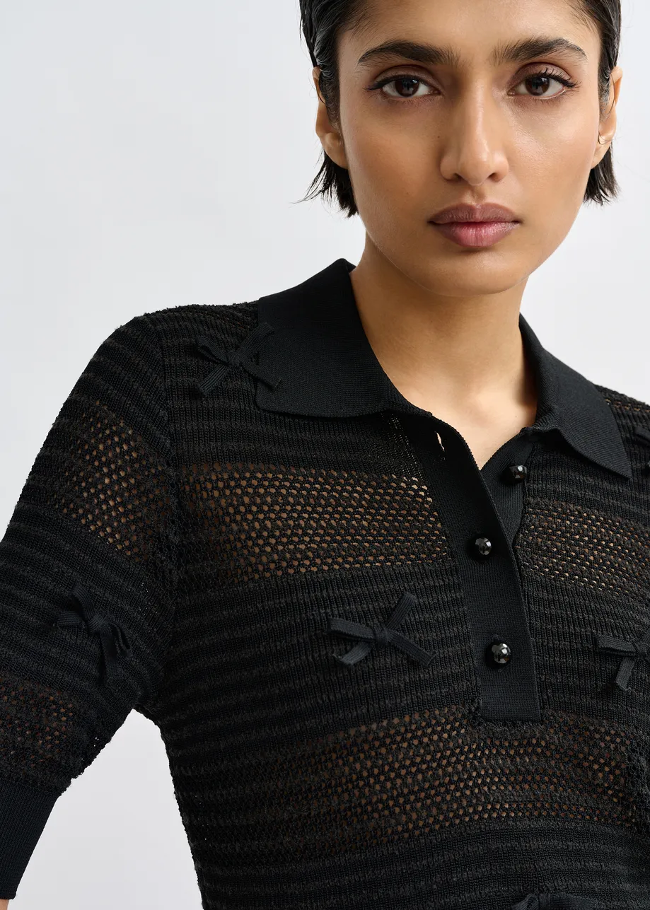 CZARNA DZIERGANA POLÓWKA Z KOKARDKAMI ESSENTIEL ANTWERP