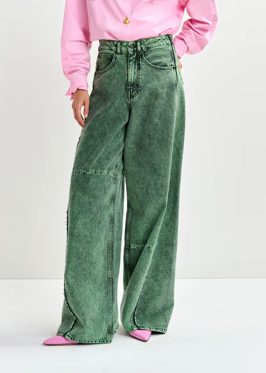 ZIELONE SZEROKIE JEANSY Z PRZESZYCIAMI ESSENTIEL ANTWERP