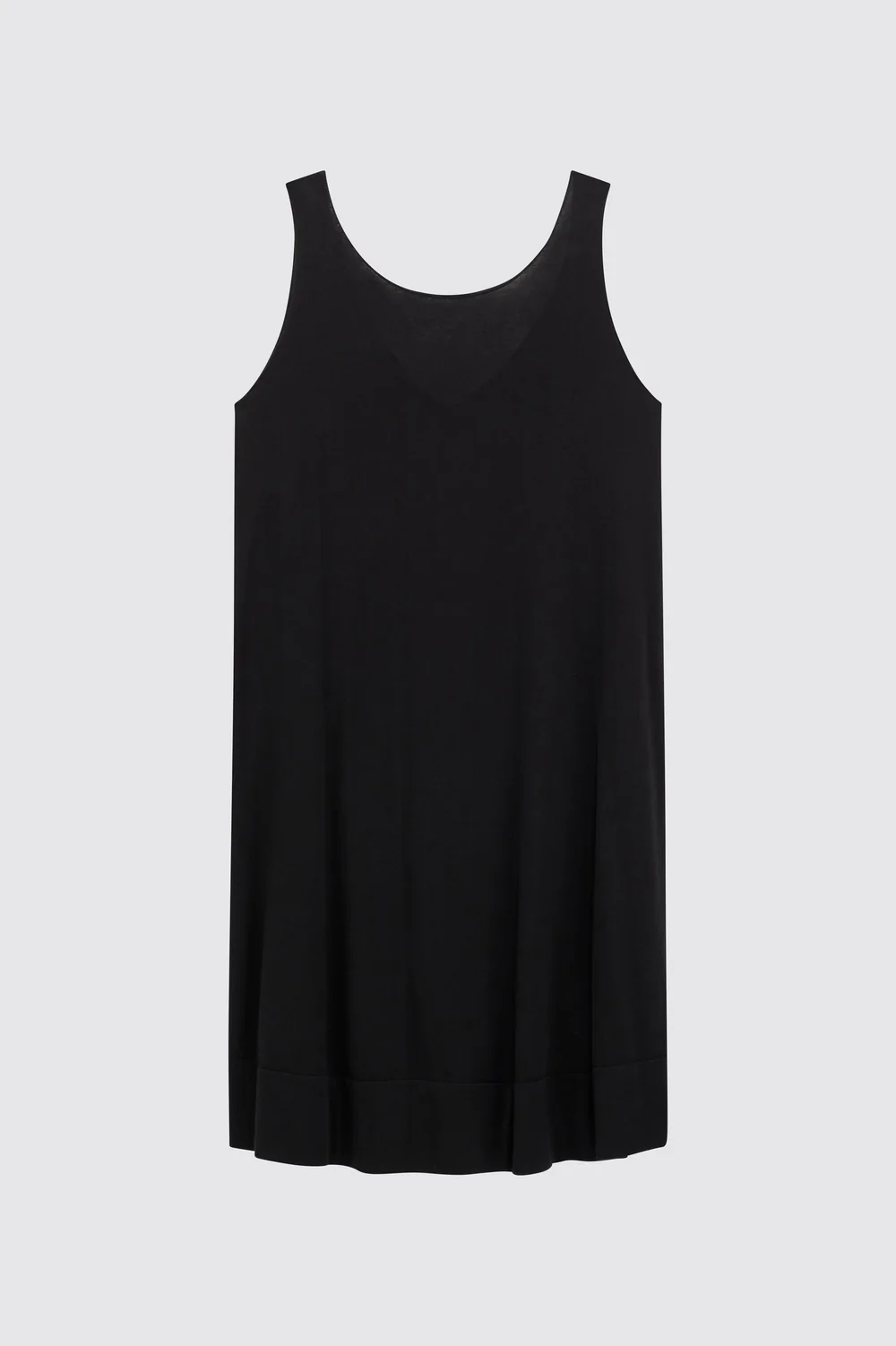 LUŹNA CZARNA SUKIENKA NA RAMIĄCZKACH LIVIANA CONTI