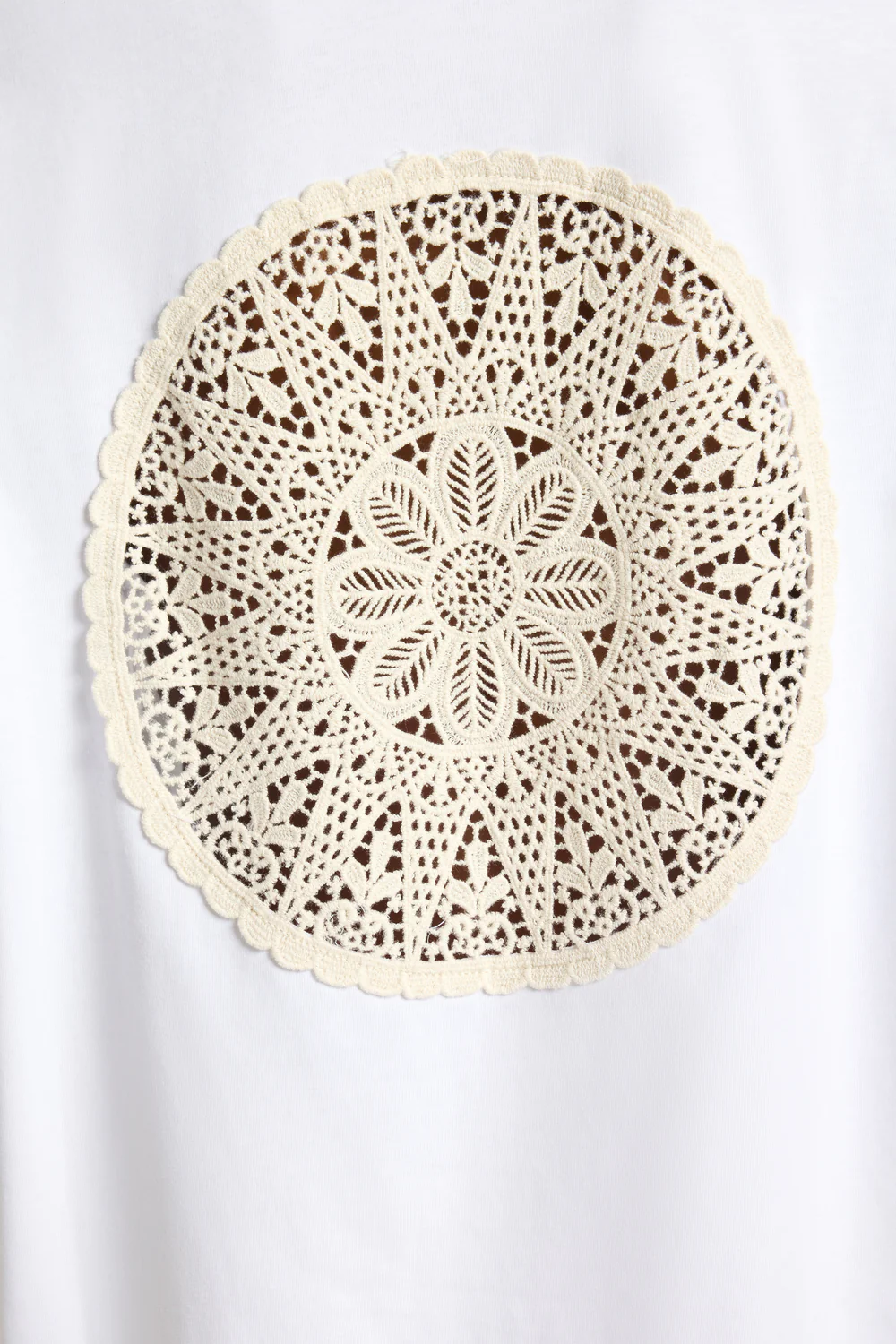 BIAŁY T-SHIRT ZE WSTAWKĄ NA PLECACH LIVIANA CONTI