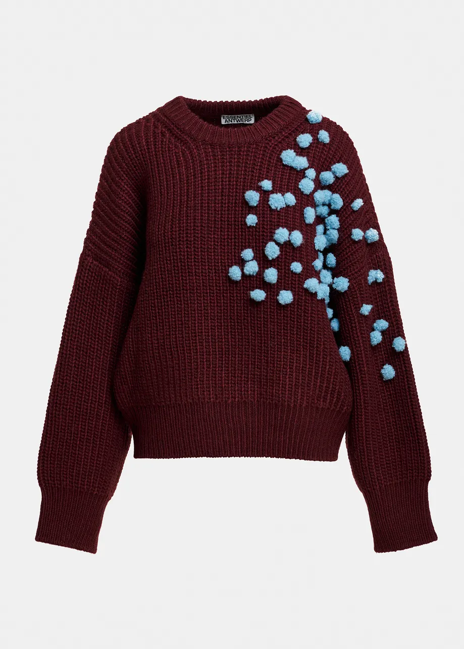 BORDOWY GRUBY SWETER Z POMPONAMI ESSENTIEL ANTWERP