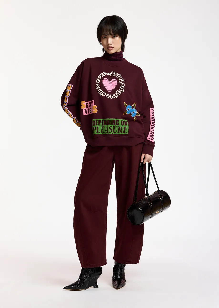BAWEŁNIANA BORDOWA BLUZA Z GRAFIKĄ ESSENTIEL ANTWERP